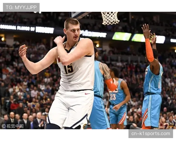 霍姆格伦护框能力进步明显 雷霆防守体系的关键一环